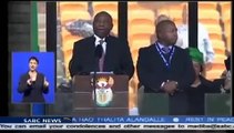 Falso interprete de lenguaje de señas en el homenaje de Nelson Mandela