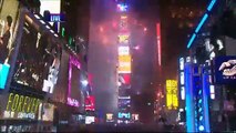 New Years Rockin Eve 2014  Watch The Ball Drop  Jenny McCarthy Kissing Donnie