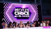 2014 Peoples Choice Awards  Interview Alessandra Rosaldo and Eugenio Derbez