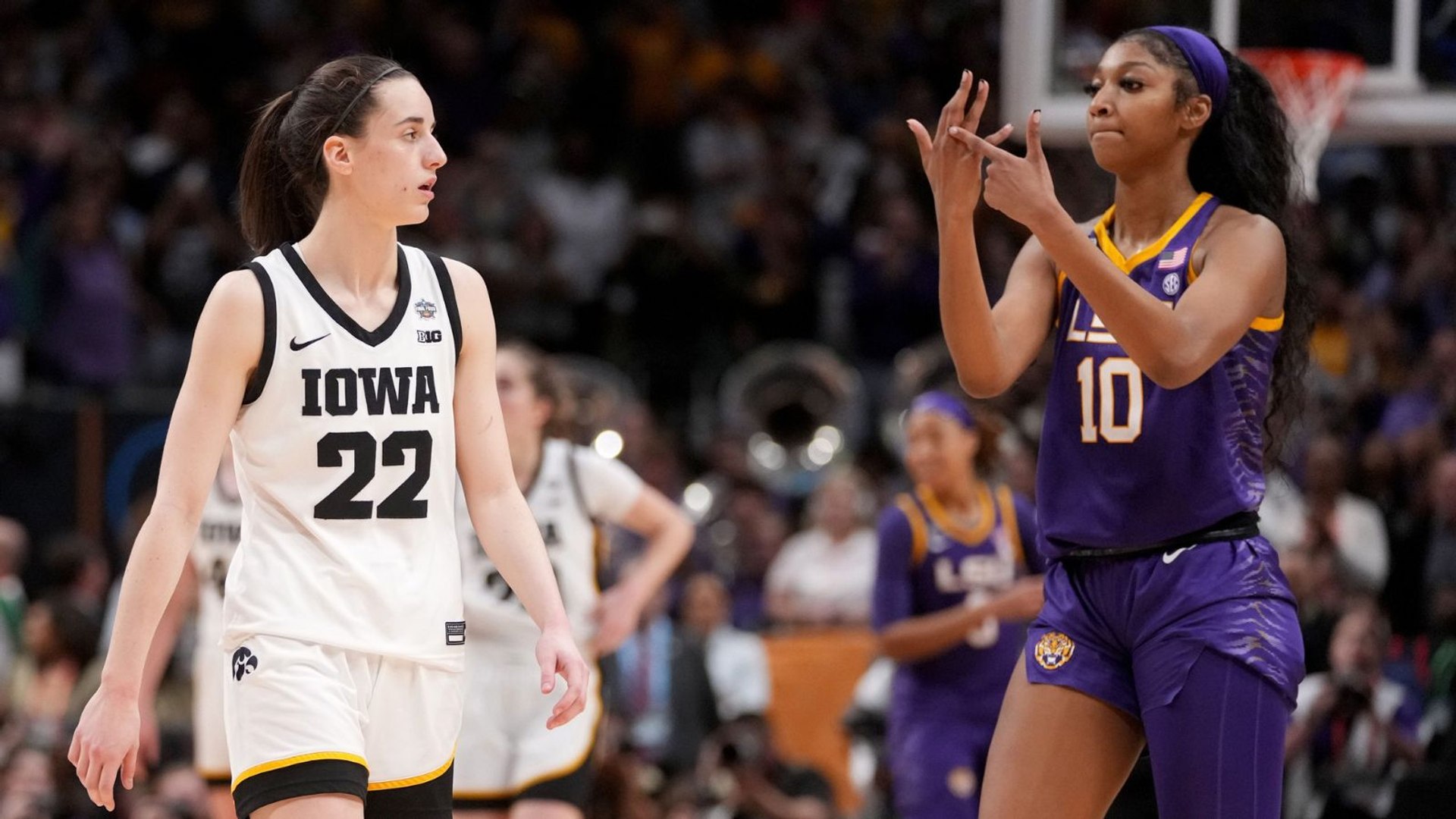 ⁣College Basketball Minute: Iowa Womens Basketball Draw