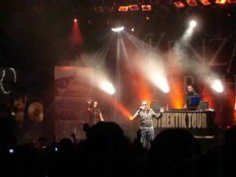 Kenza Farah - Concert Lille - Où va le monde