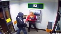 Imágenes de CCTV de un  robo con punta de cuchillo en Devon