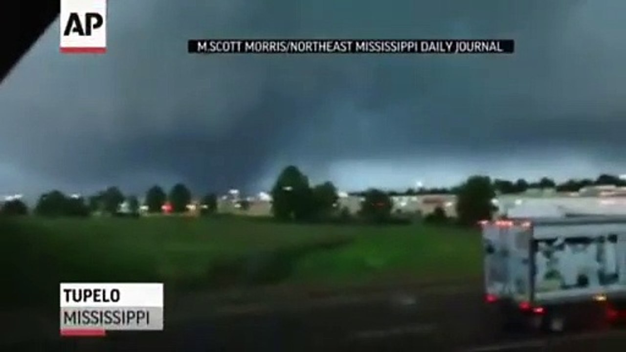 Tupelo Tornado captado en video Vídeo Dailymotion
