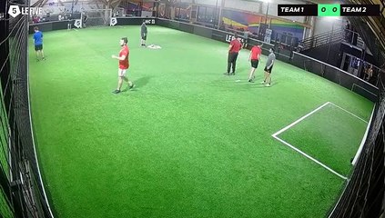 Paris 20/03 à 20:41 - Football Terrain 1 (LeFive P18)