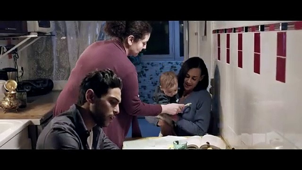 LA NUIT EST FAITE POUR DORMIR (Court métrage entier réalisé par Adrien Costello)