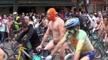 Ciclistas protestan desnudos en la CDMX (PARTE 2)