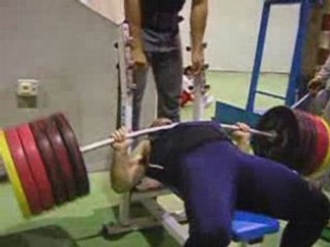 DEVELOPPE COUCHE ( bench press) 300kgs MARTNEZ