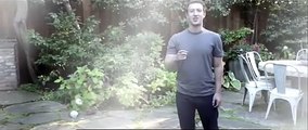 Mark Zuckerberg acepta el reto del balde de agua fria