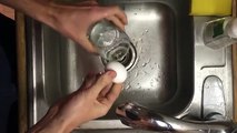Como quitarle el cascarón a tu huevo cocido de forma fácil y rápida