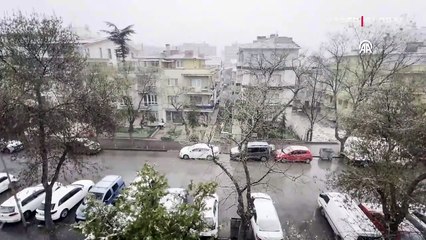 Ankara’da lapa lapa kar yağışı başladı! Her yer beyaza büründü