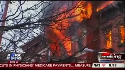 Download Video: Raw - Manhattan Explosion Building Collapses New York