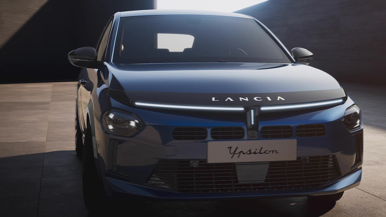 Neuer Lancia Ypsilon Cassina mit Hybrid-Antrieb ist in Italien gestartet
