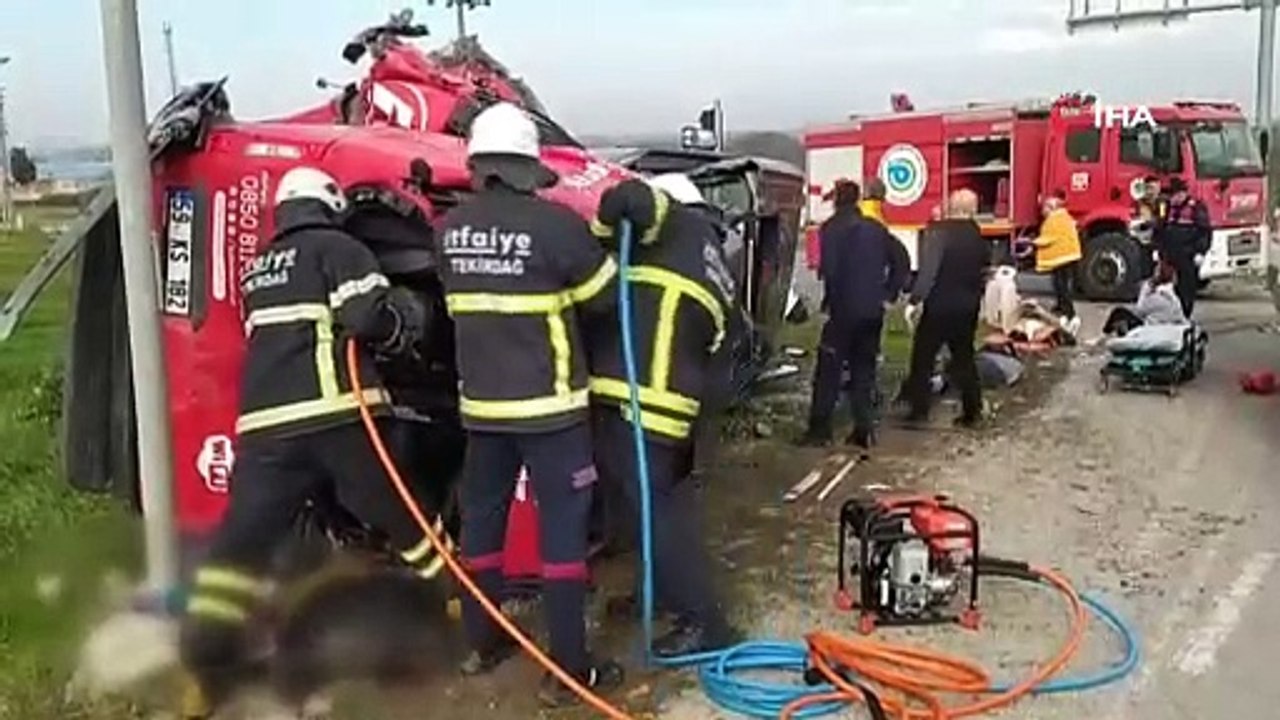 Tekirdağ'da tır, yolcu minibüsüne çarptı 5 ölü, 10 yaralı