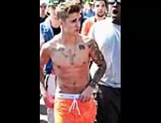 Justin Bieber amenza con demandar por la publicación de sus fotos desnudo en Bora Bora