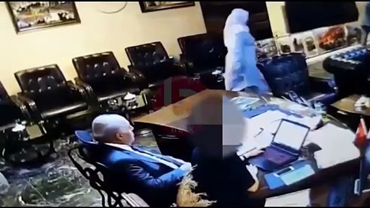 Çalışanını makam odasında taciz eden AKP’li belediye başkanının görüntüleri ortaya çıktı