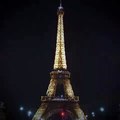Se apaga la Torre Eifel en memoria de las víctimas de los ataques en Paris