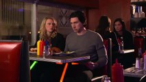 #SNL - Adam Driver & Kate McKinnon Grab a Bite at The Diner