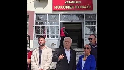 Okullarda propaganda yapan AKP adayı hakkında suç duyurusu