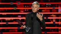 Ellen DeGeneres shares a shirtless Hemsworth pic -- People's Choice Awards 2016