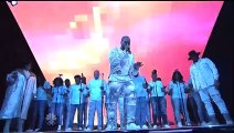 #SaturdayNightLive - Kanye West Performs “Ultra Light Beams”