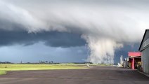 Imagens impressionantes mostram formação de tornado no Oeste de SC