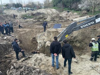 Tekirdağ’da hızlı tren hattı çalışmasında göçük; 2 işçi toprak altında