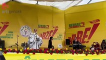 Emel Mathlouthi Diyarbakır Newroz'unda sahne aldı: 'Ay Dilbere' şarkısını seslendirdi