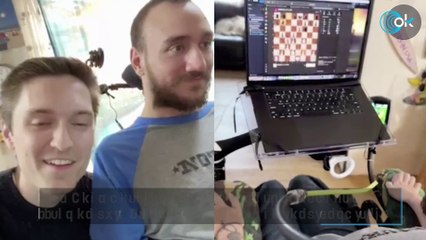 Elon Musk muestra por primera vez al hombre que lleva un chip Neuralink y enseña su funcionamiento