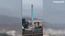 Demolición de la chimenea de la central térmica de Carboneras