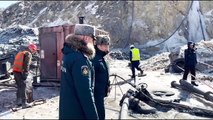 Rusia intenta salvar a 13 mineros atrapados bajo una mina de oro desde hace tres días