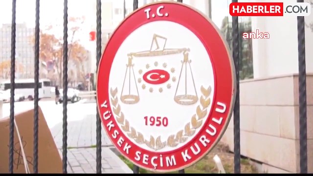 YSK, yerel seçimler için oy pusulalarını tanıttı