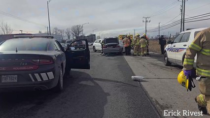 Face-à-face à Sainte-Catherine (Le Reflet - Erick Rivest)