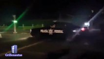 Video - Patrulla de la Policía Federal en arrancones