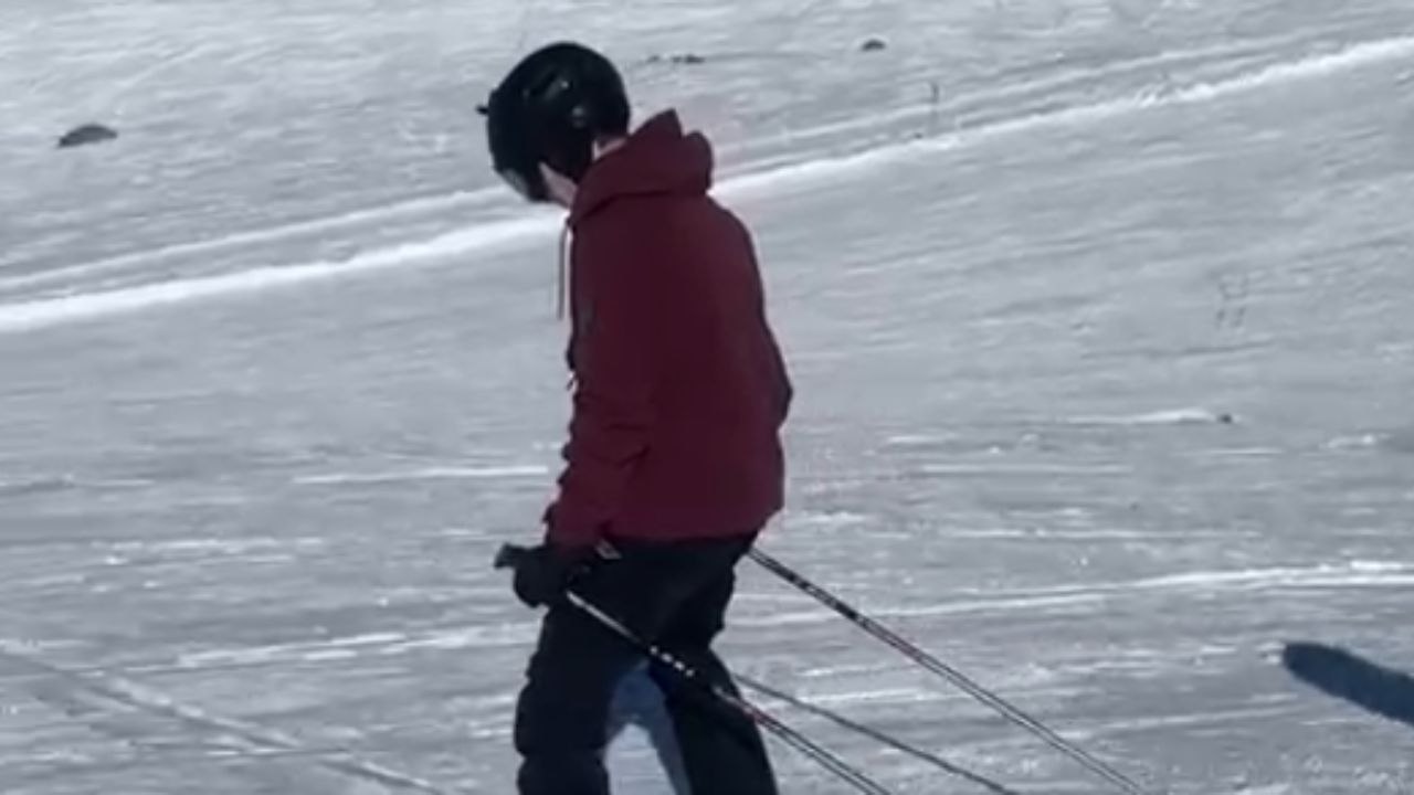 Adventurous duo's plan to ace popular skiing trend HILARIOUSLY BACKFIRES!