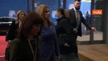 L'arrivo di Giorgia Meloni alla riunione del consiglio Ue