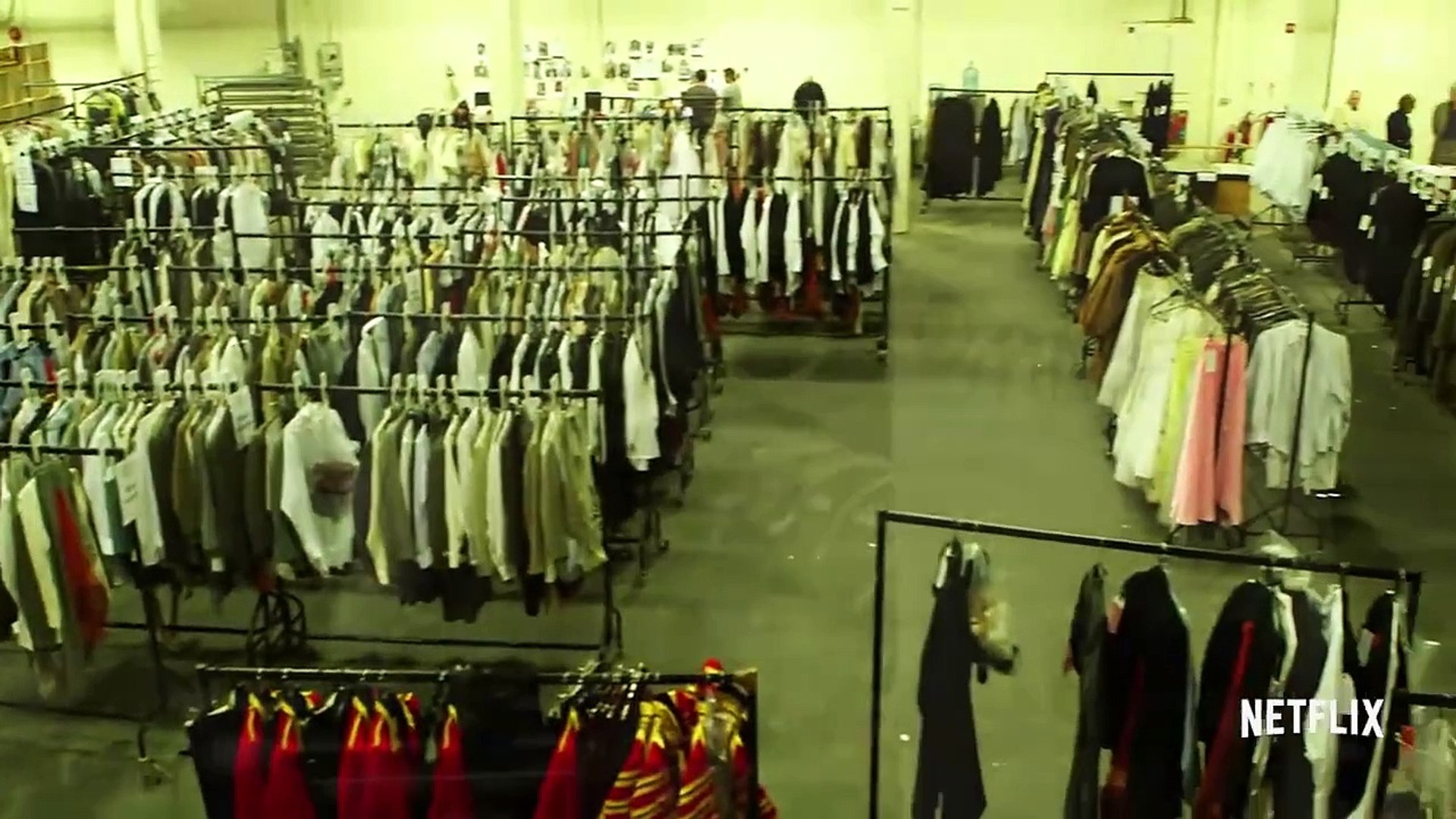 The Crown - Fashion Featurette (Netflix)