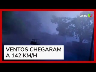 Tải video: Temporal com 'ventos de furacão' deixa mais de 1 milhão sem energia no Rio Grande do Sul