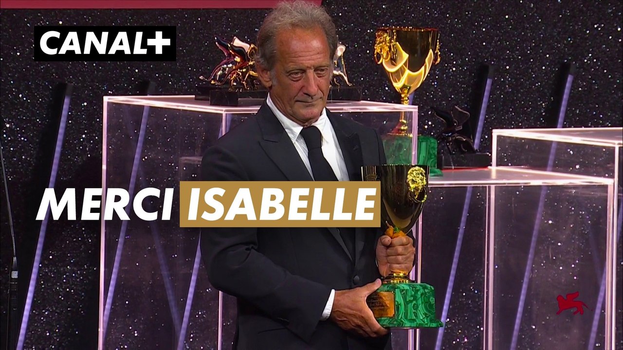 Vincent Lindon reçoit la Coupe Volpi du meilleu...