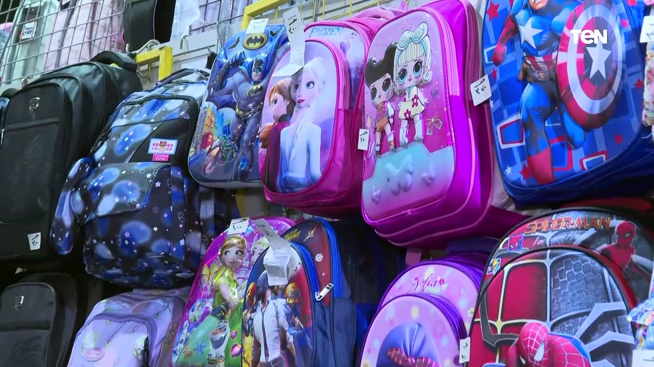 بنستنى المعرض من السنة للسنة.. إقبال المواطنين على معرض أهلا مدارس بتخفيضات تصل لـ 50%