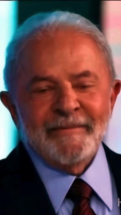 Presidente cantando parte II - Roberto Carlos