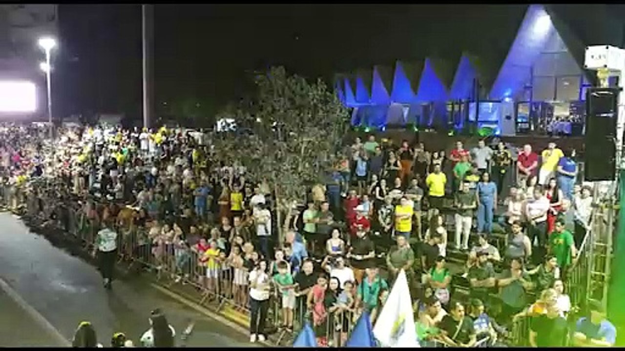 Cascavel dá show e realiza um dos maiores "7 de Setembro" do estado do Paraná; Veja imagens aéreas