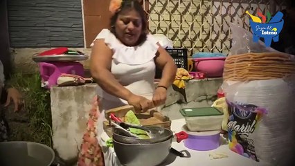De Oaxaca para Acayucan: Empanadas de Chipil, atractivo culinario del parque Constitución