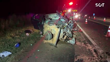 Homem de 51 anos morre após violenta colisão frontal com caminhão na BR-369 em Cascavel