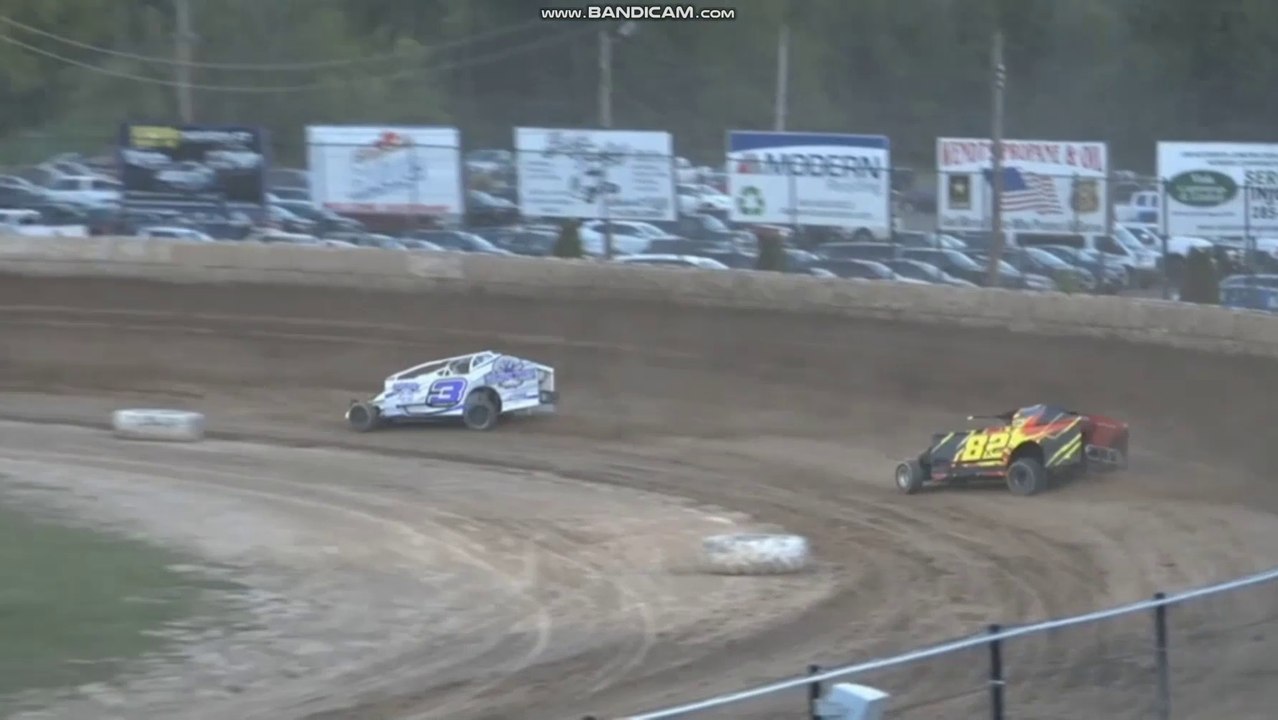 SL Sportsman Heat 1 Kramarz Slams Wall