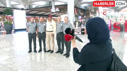 İstanbul Havalimanı'nda ikiz güvenlik görevlileri yolcuları şaşırtıyor