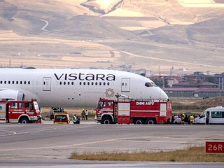 Bombendrohung auf Klopapier: Flugzeug muss umgeleitet werden