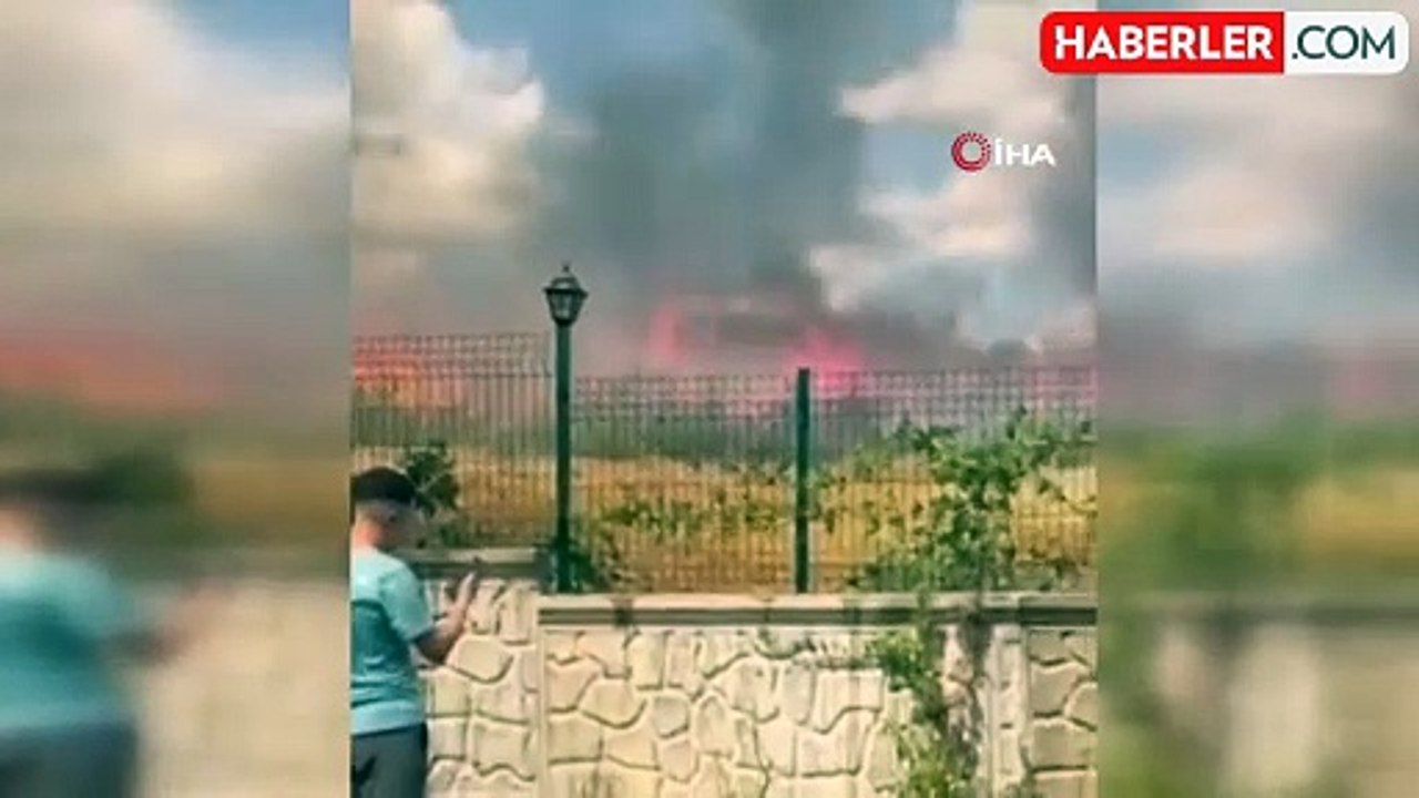 Tekirdağ'da otluk alanda çıkan yangın paniğe neden oldu