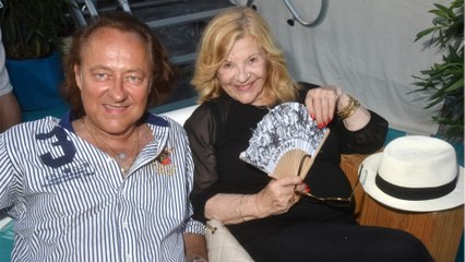 GALA VIDÉO - PHOTO - Nicoletta et Jean-Christophe Molinier : depuis 33 ans, leur amour n’a pas pris une ride !