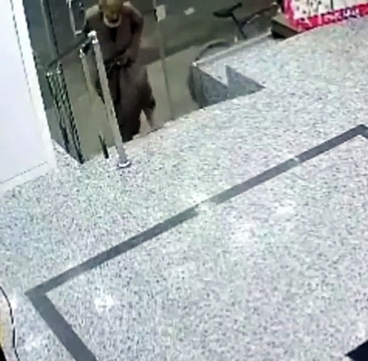 #Pharmacy Surprise: Senior's Somersault Stunt