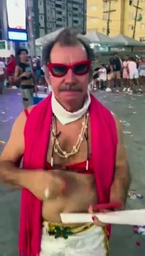 Orgulho LGBT+: Participante assíduo da Parada Gay crítica edição na Barra: Desorganizado